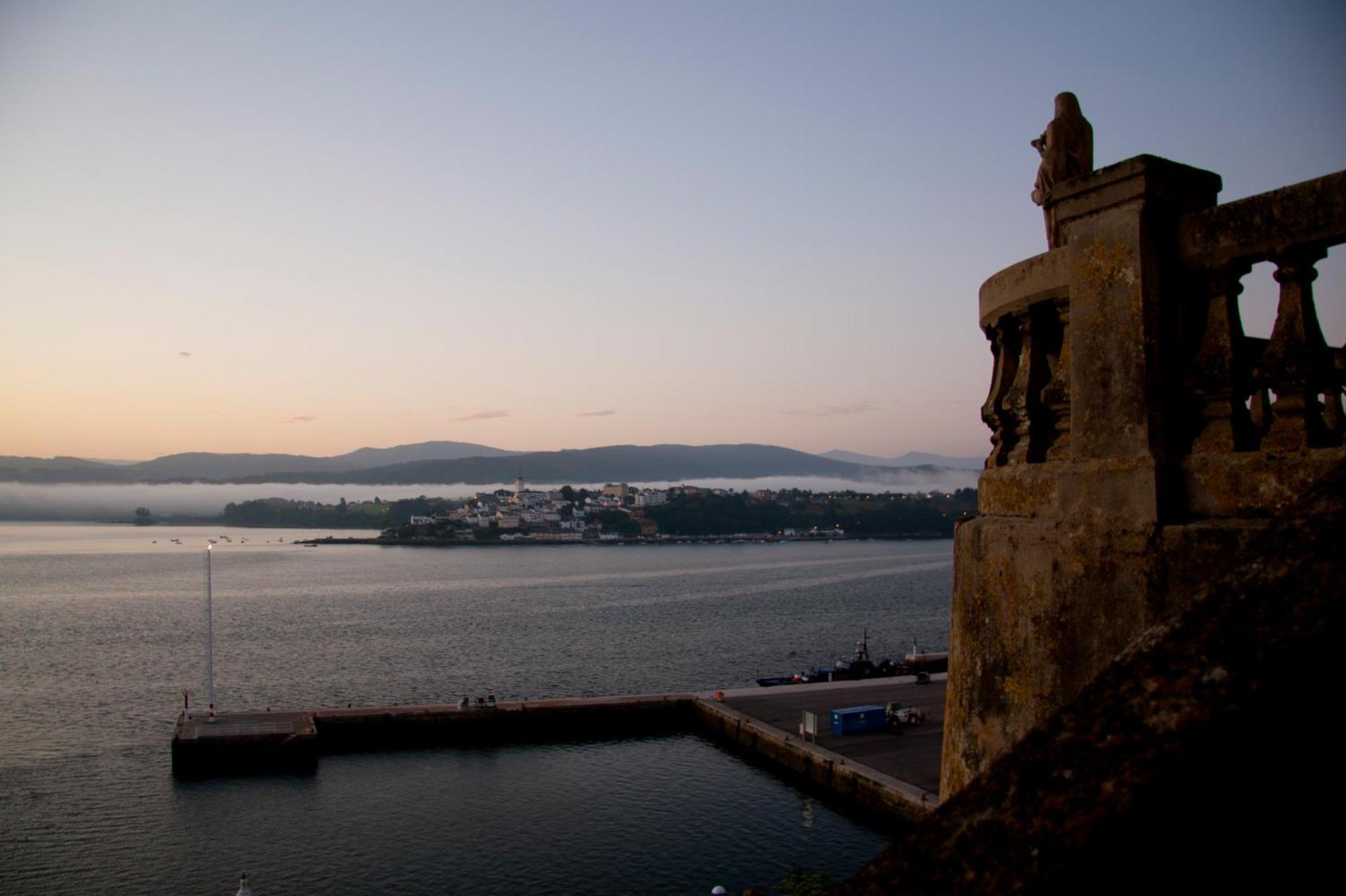 Mirador Ria De Ribadeo Appartement Buitenkant foto